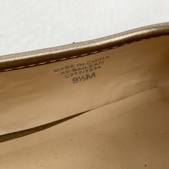 Adrienne Vittadini Bailean Flats 9.5M Gold Studded - Picture 8 of 9